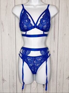 RSLOVE Women’s Size XXL Blue Lace Lingerie 3 Piece Set With Garter Belt